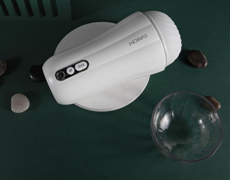 Đồ chơi nam giới 6 chế độ rung kết hợp co bóp Svakom Robin